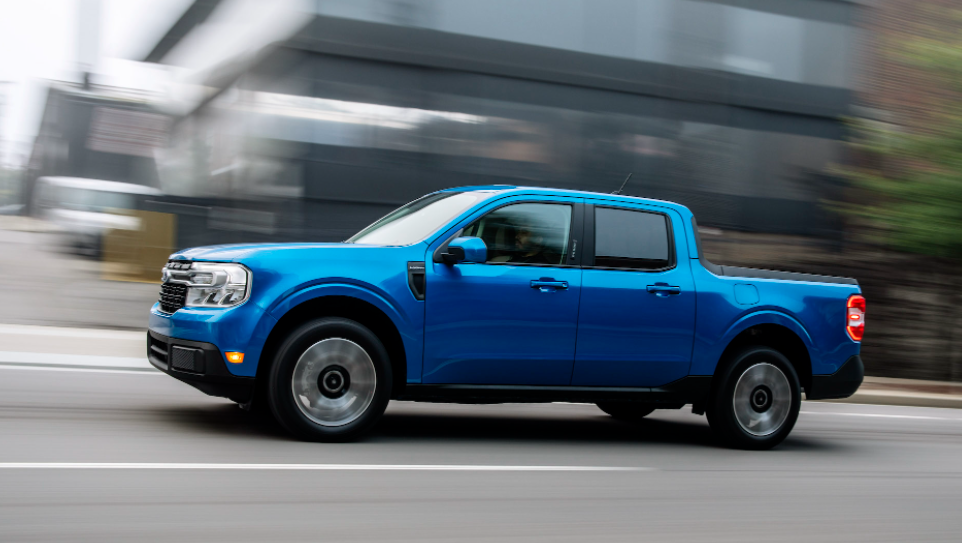 2023 Ford Maverick ST High-Performance Pickup Truck Review