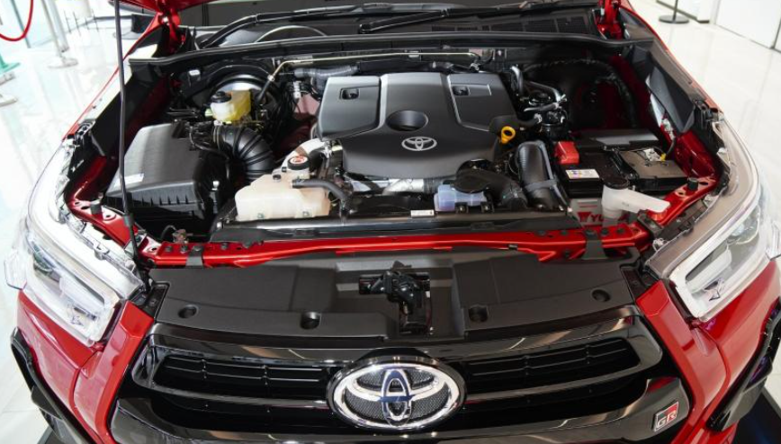 2023 Toyota Hilux GR Sport Engine